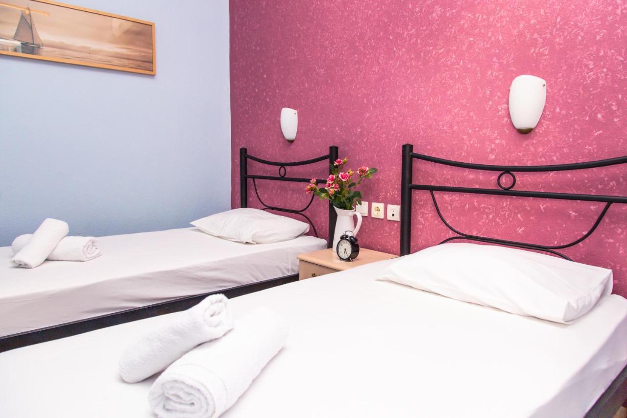 Studio Eftihia Lejlighedshotel Paralía Eksteriør billede