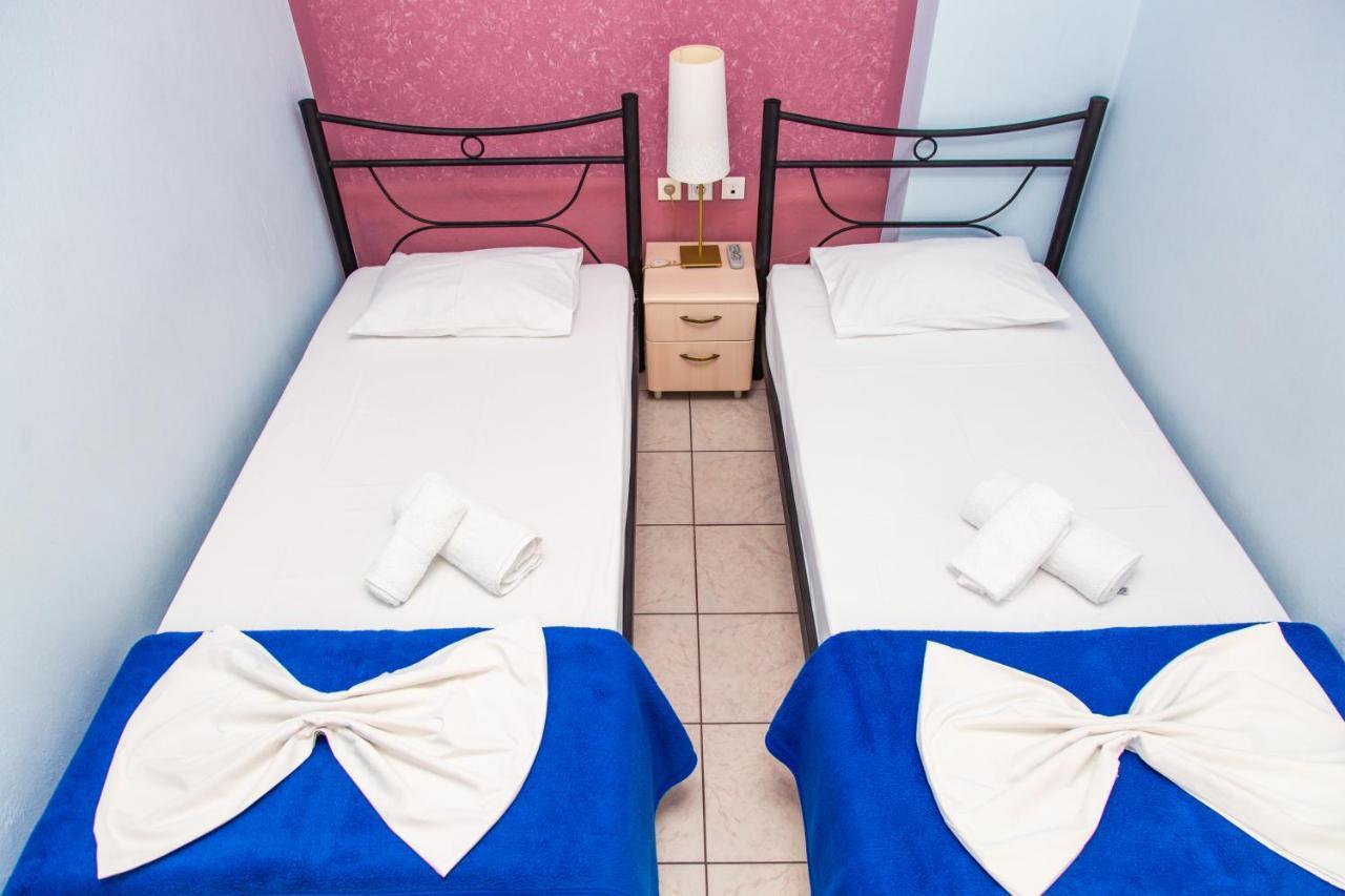 Studio Eftihia Lejlighedshotel Paralía Eksteriør billede